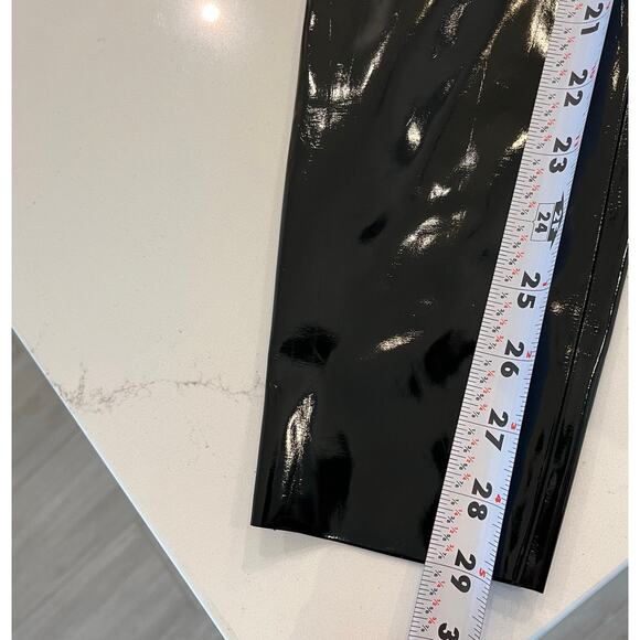 alice + olivia Maddox Back Zip Vegan Leather Leggings Pants size 4 - Picture 11 of 11